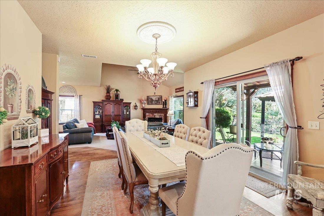 1404 Sandal Creek Property Photo 18