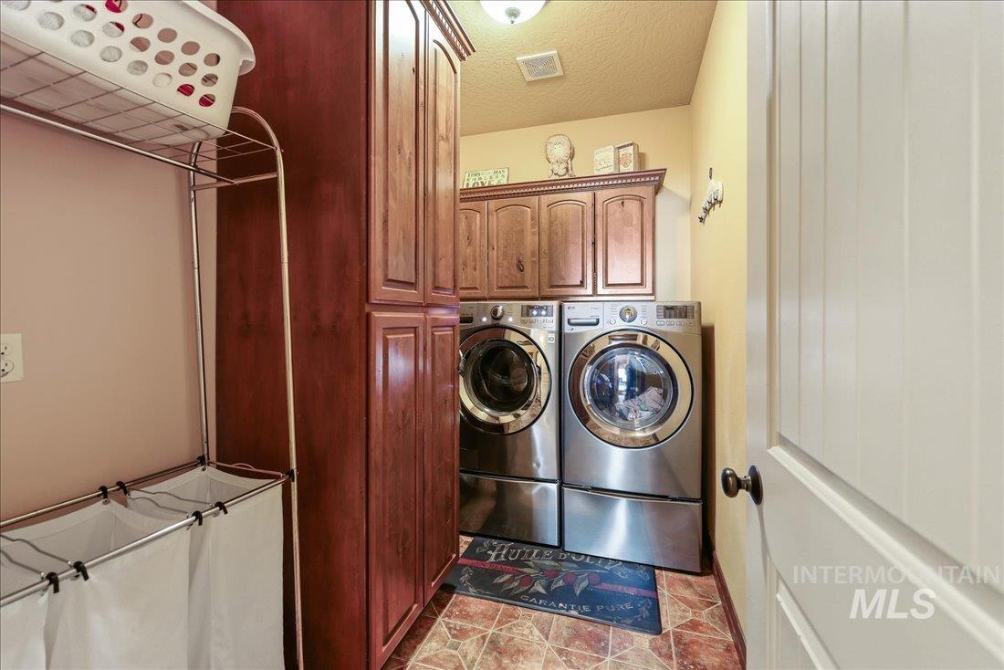 1404 Sandal Creek Property Photo 22