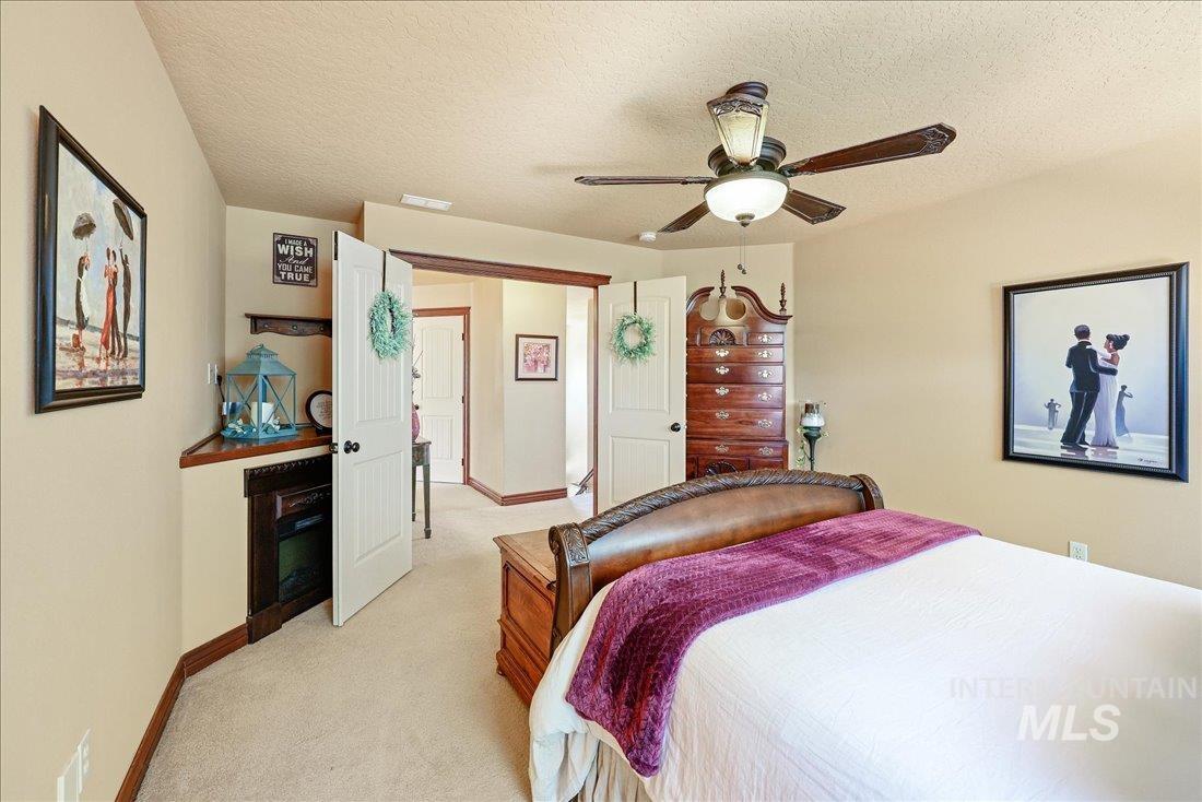 1404 Sandal Creek Property Photo 27