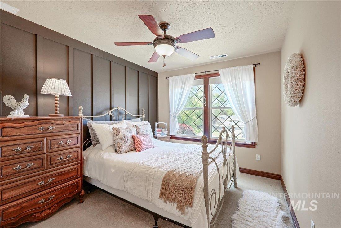 1404 Sandal Creek Property Photo 32