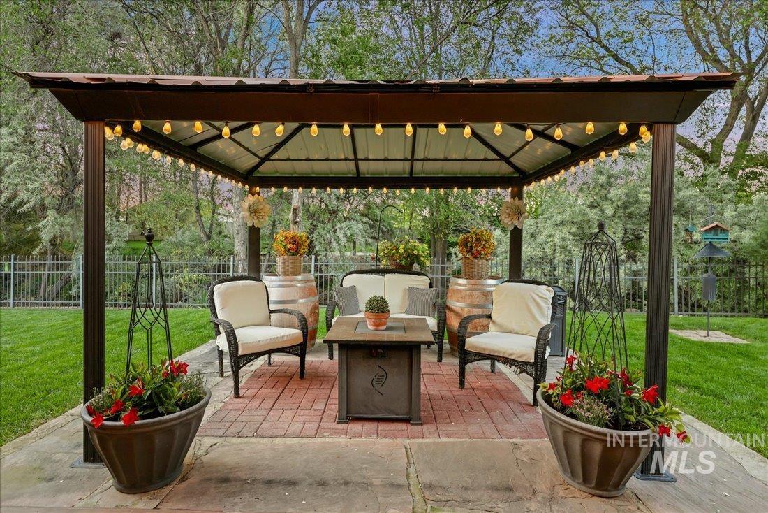 1404 Sandal Creek Property Photo 40