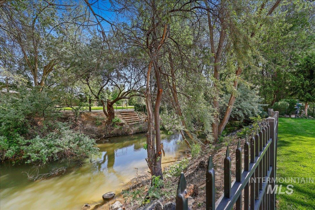 1404 Sandal Creek Property Photo 41