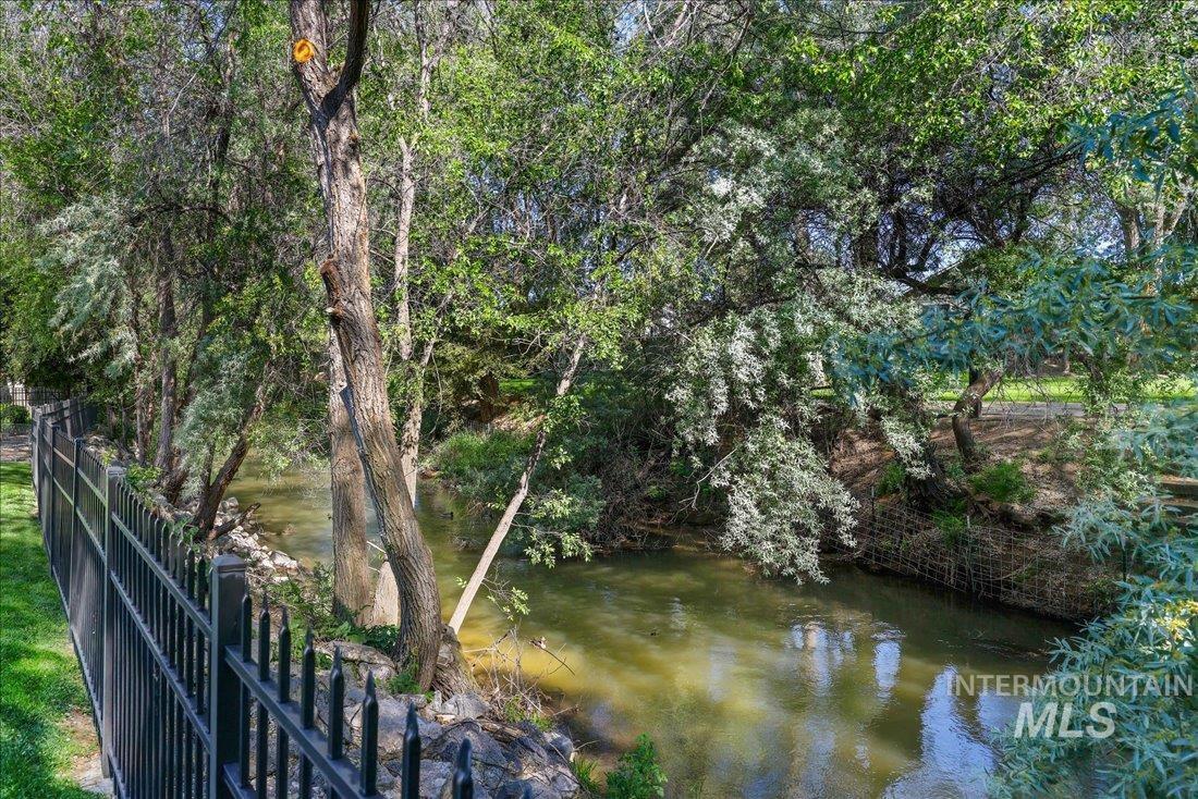 1404 Sandal Creek Property Photo 42