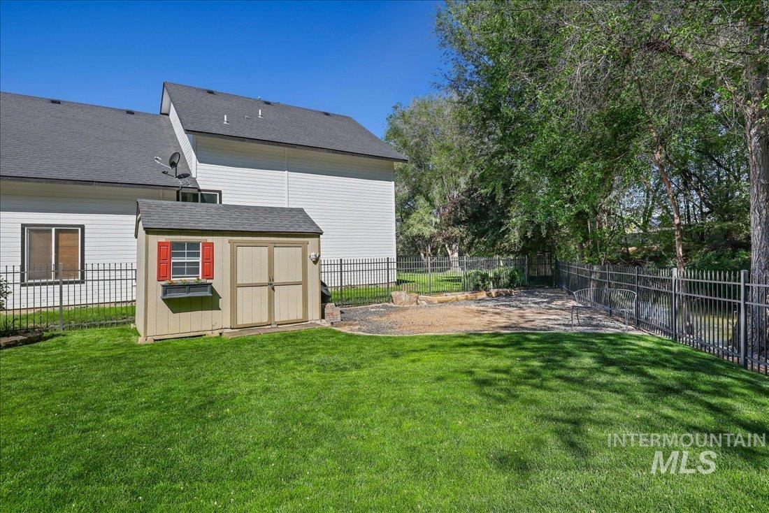 1404 Sandal Creek Property Photo 44