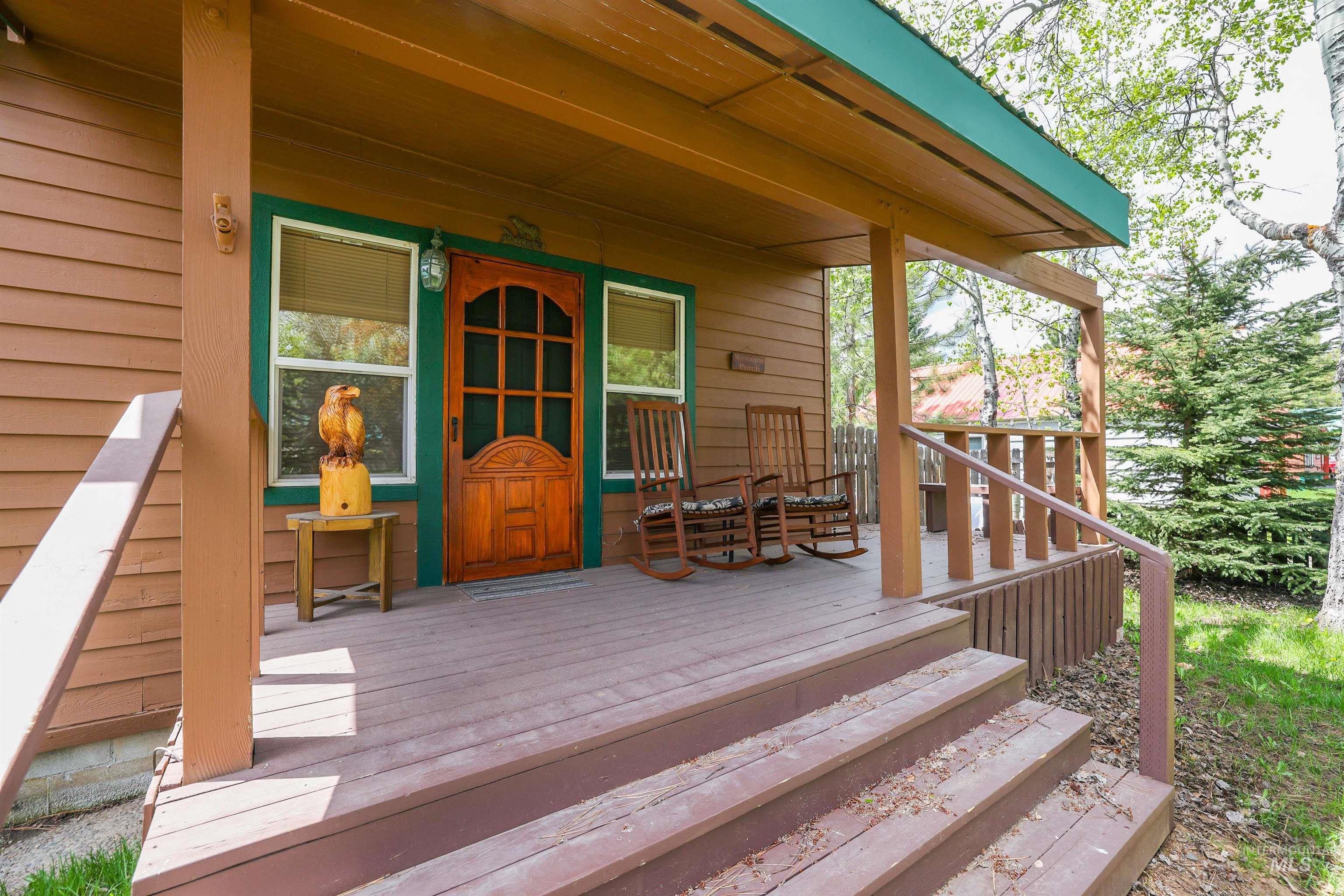 1102 Davis Property Photo 1