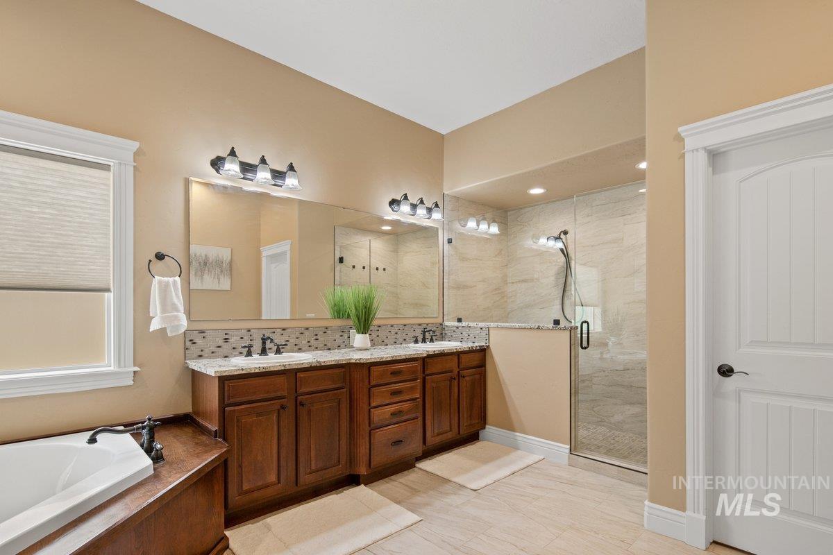 2652 E Fratello St Property Photo 15