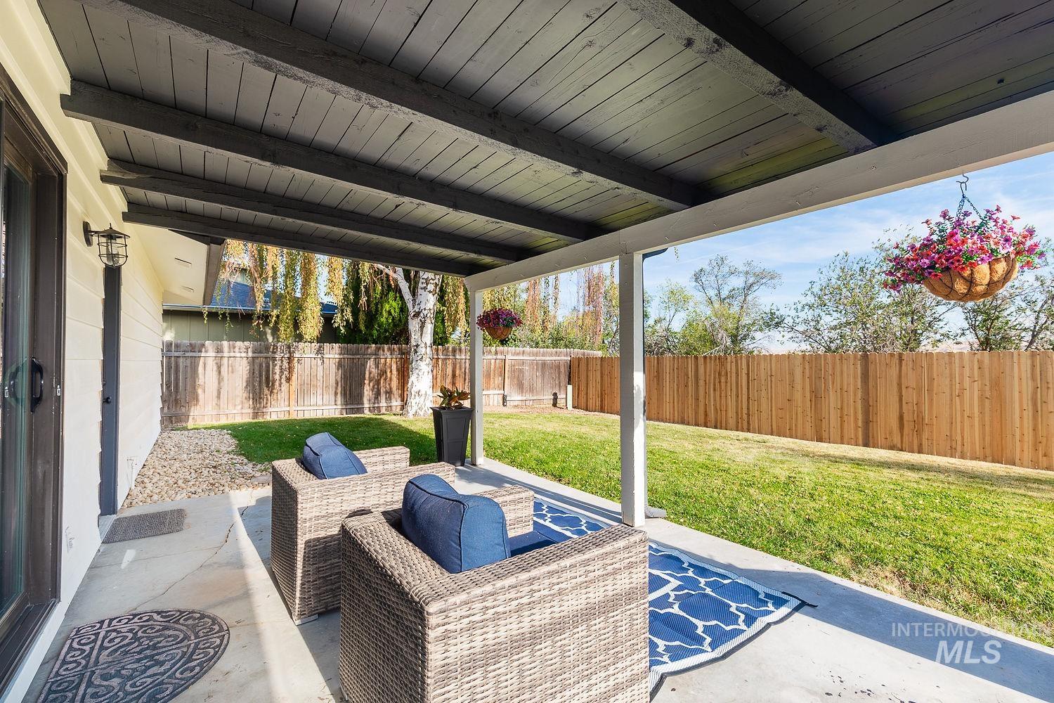 5696 N Kriscliffe Property Photo 32