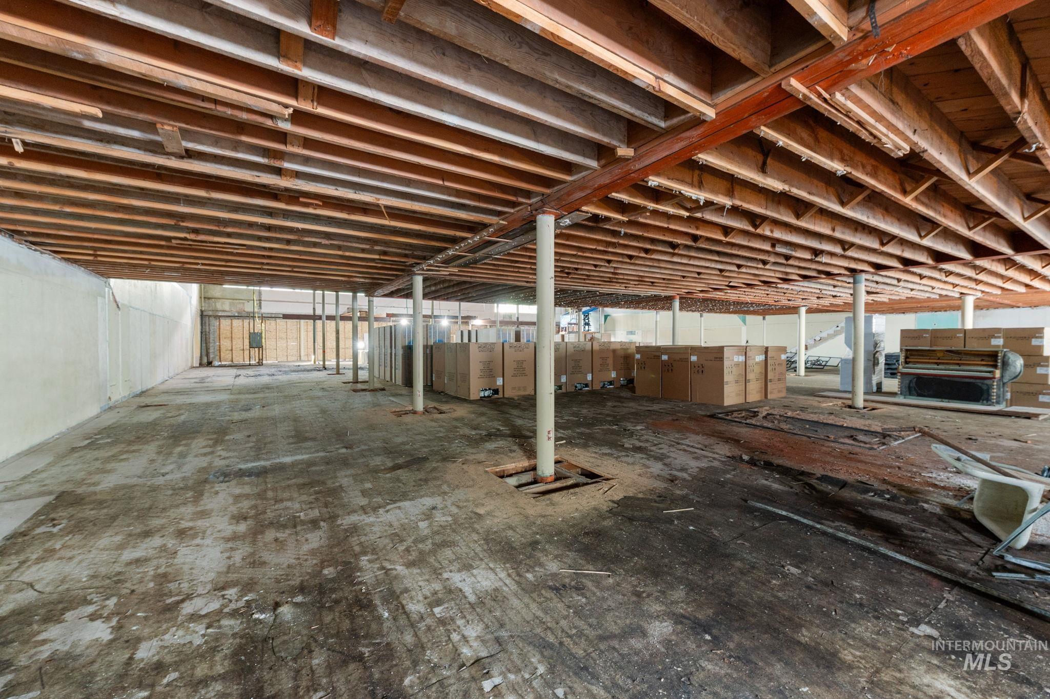 610 Main Street Property Photo 11