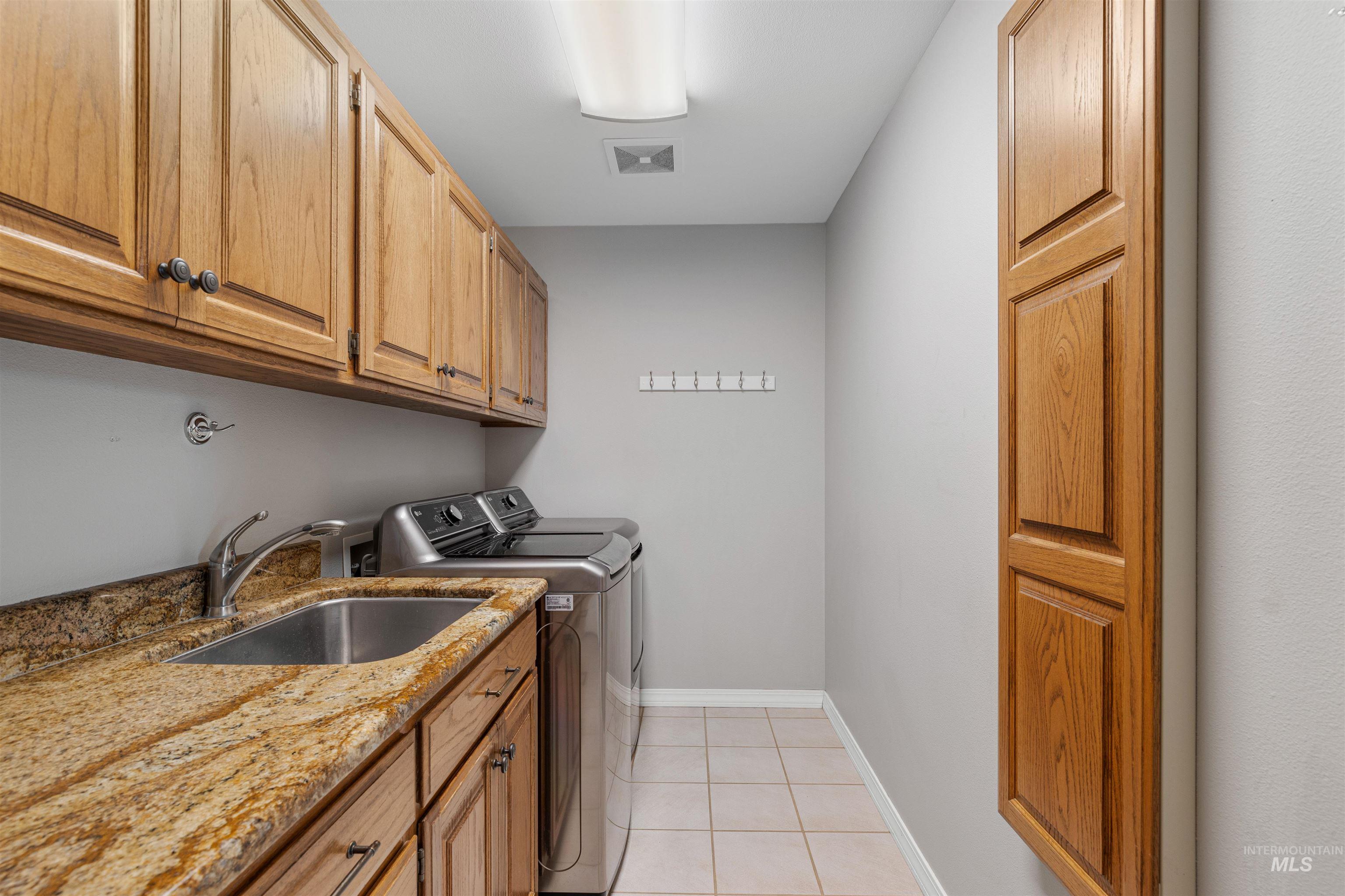 3224 Meadowlark Property Photo 9