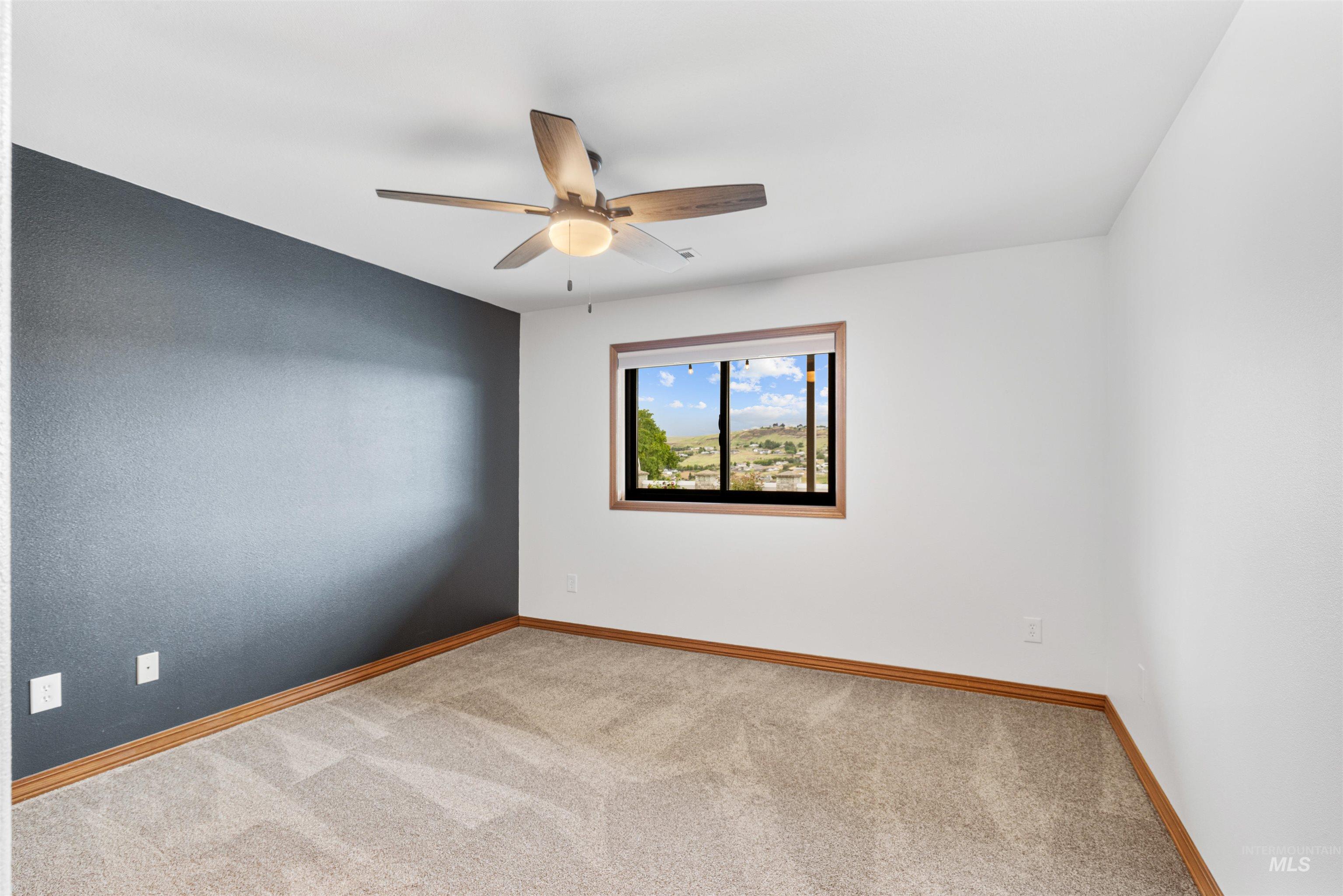 3224 Meadowlark Property Photo 28