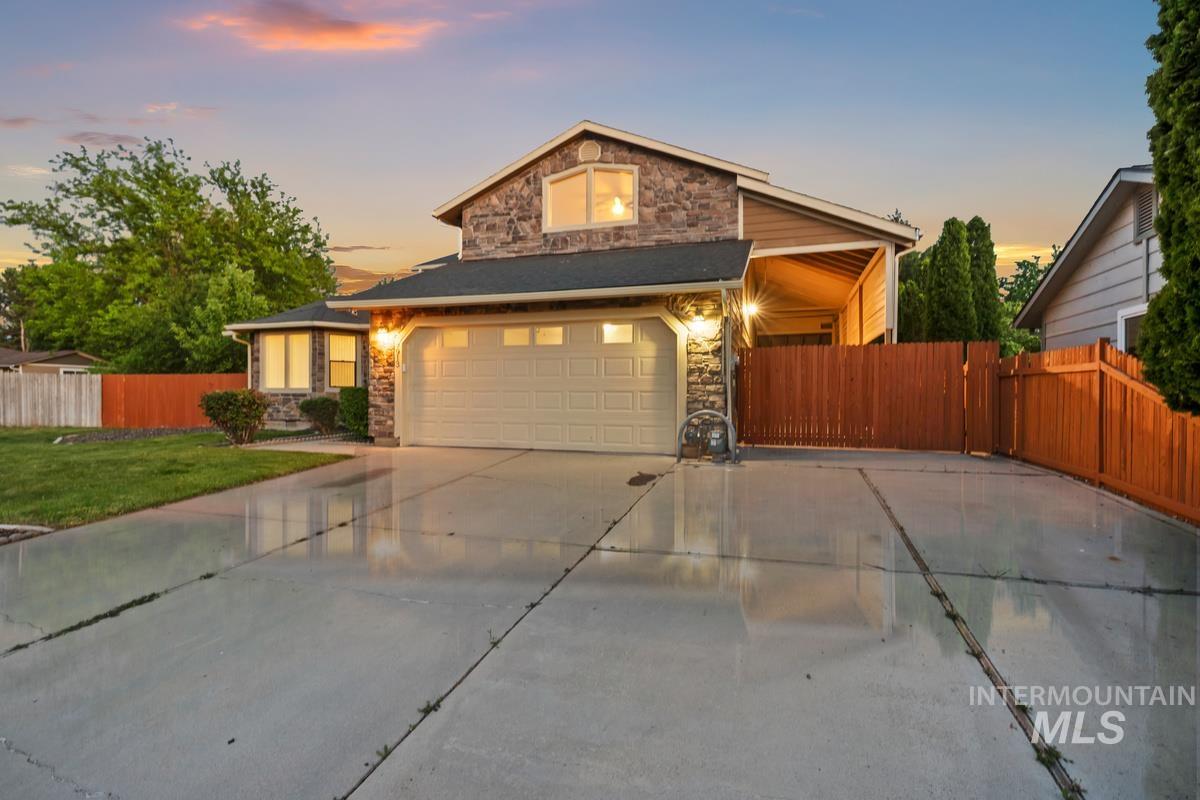 7913 W War Bonnet Drive Property Photo 47