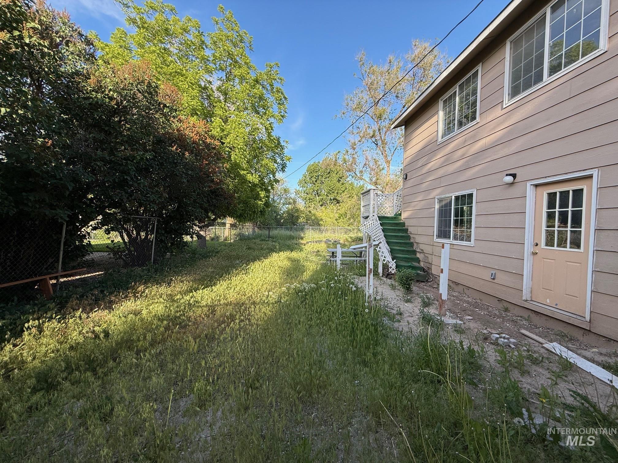 378 N Cleveland Ave Property Photo 24