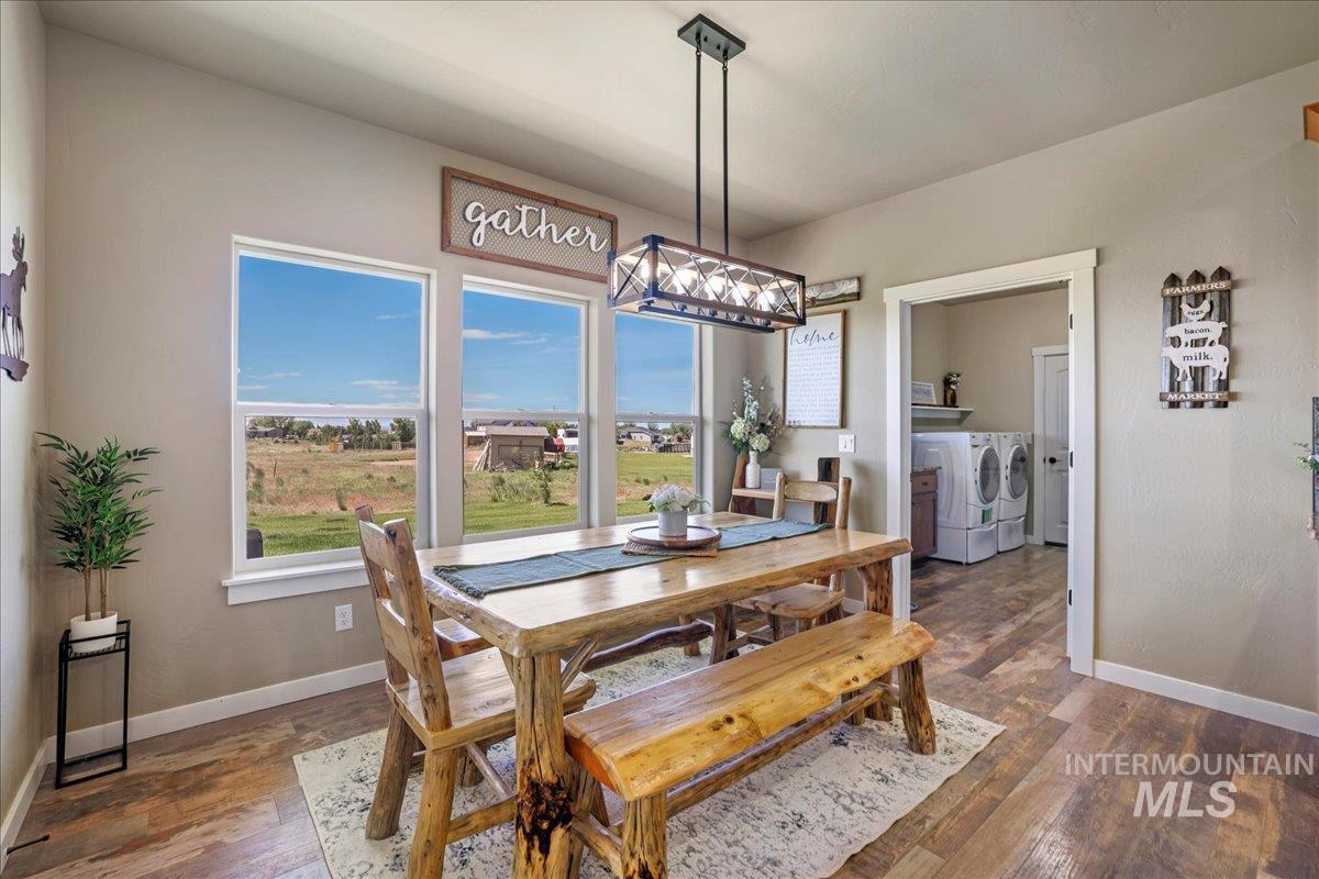 628 Pioneer Mountain Loop Property Photo 14