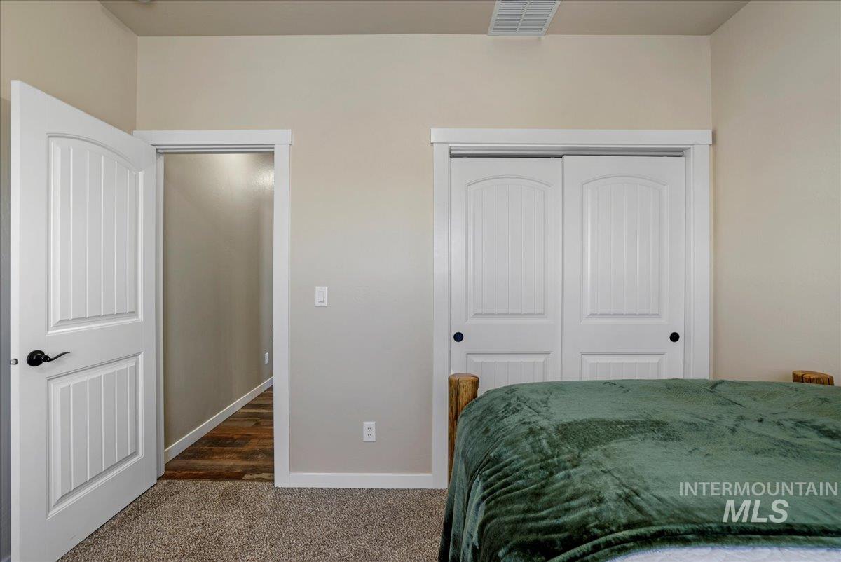 628 Pioneer Mountain Loop Property Photo 28