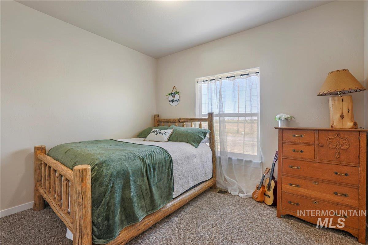 628 Pioneer Mountain Loop Property Photo 29