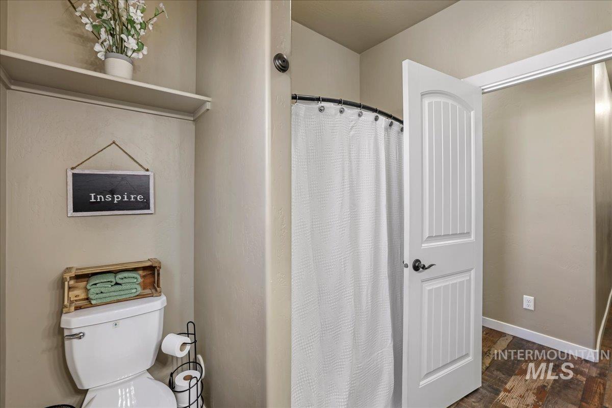 628 Pioneer Mountain Loop Property Photo 32