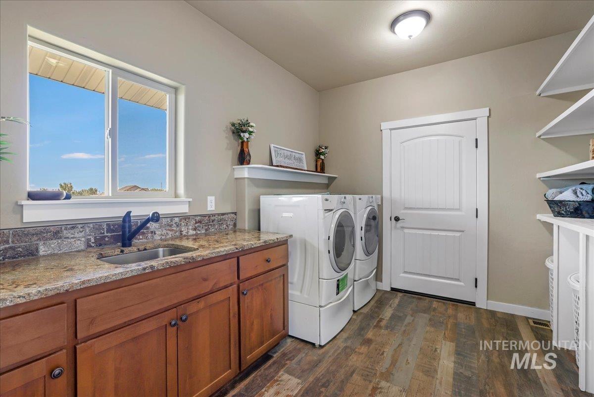 628 Pioneer Mountain Loop Property Photo 35