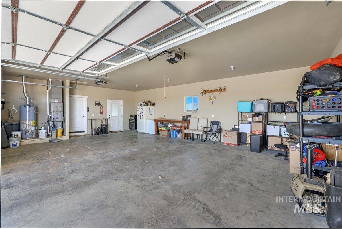 628 Pioneer Mountain Loop Property Photo 36
