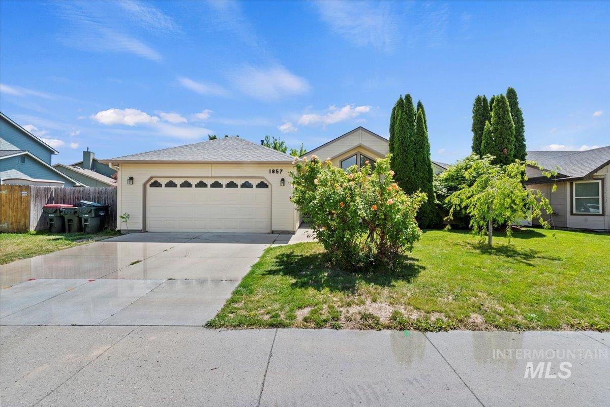 1857 W Sandalwood Dr Property Photo