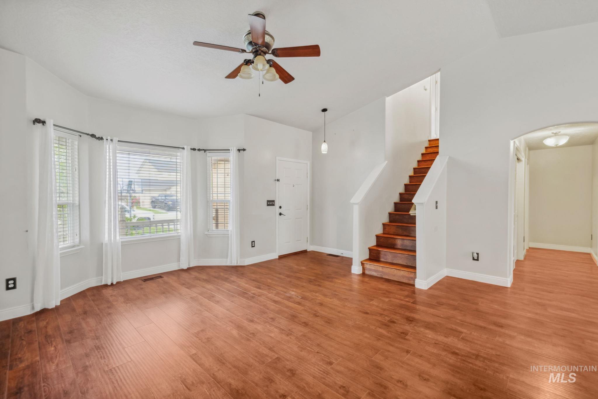 5101 Barkley Way Property Photo 3