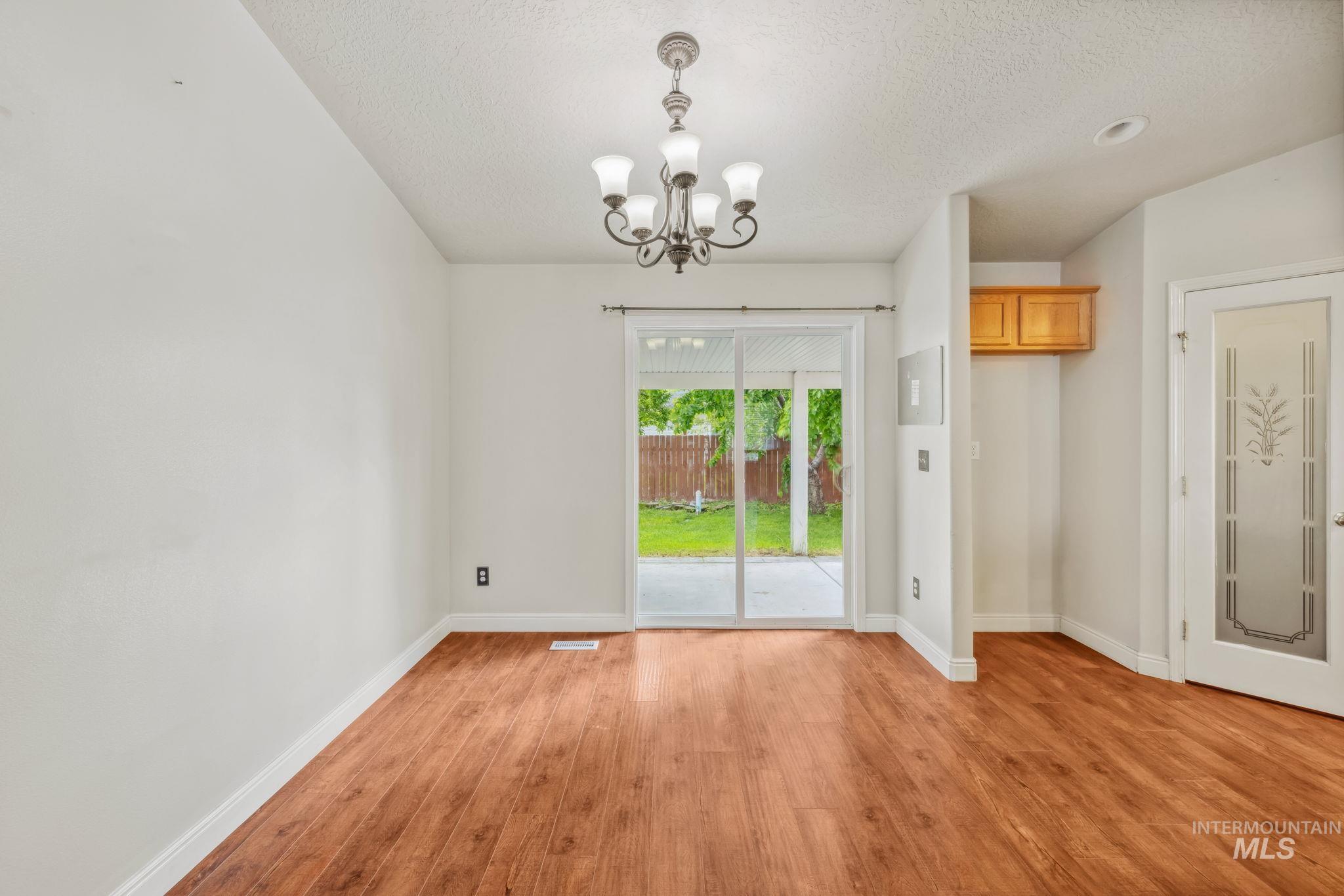 5101 Barkley Way Property Photo 6