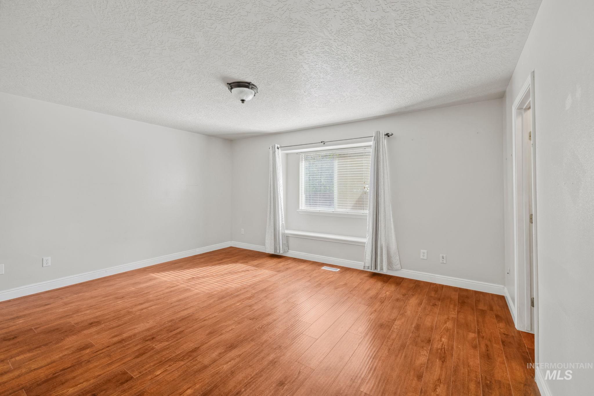5101 Barkley Way Property Photo 12
