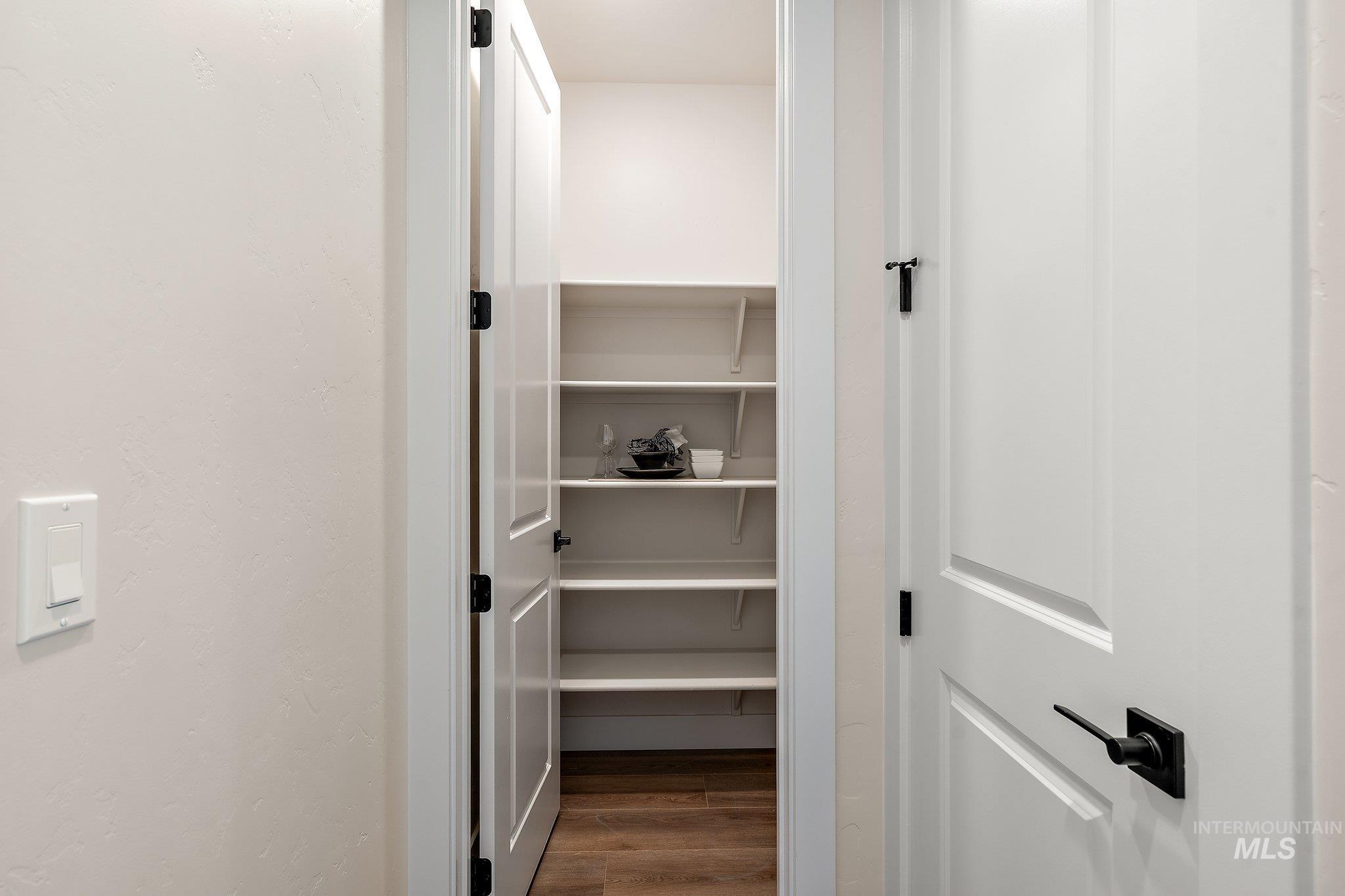 1210 Stirling Meadows Ct Property Photo 15