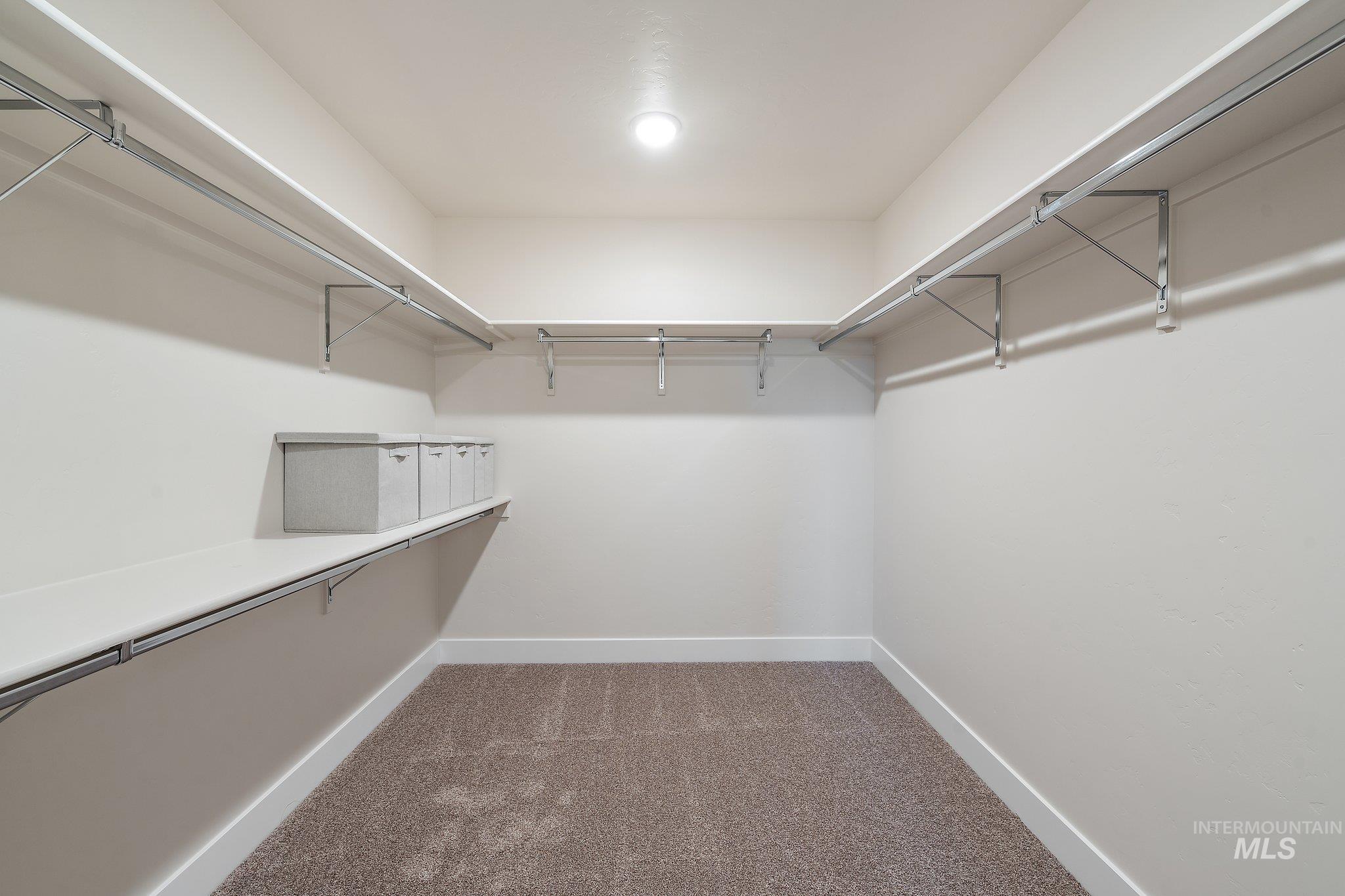 1210 Stirling Meadows Ct Property Photo 33
