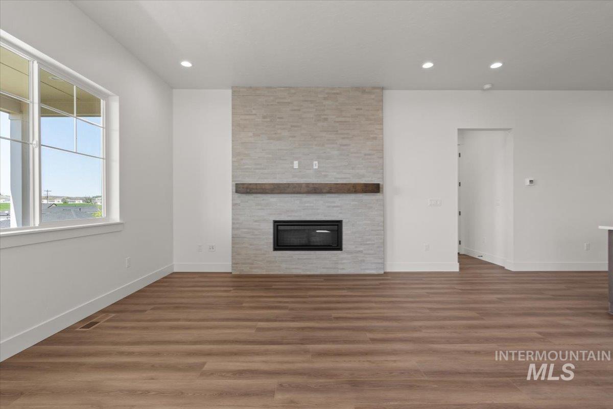1431 White Cliffs St Property Photo 19