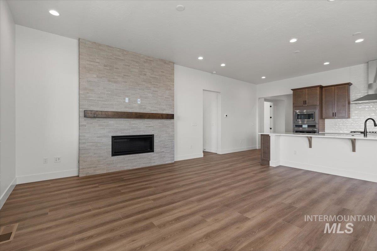 1431 White Cliffs St Property Photo 20