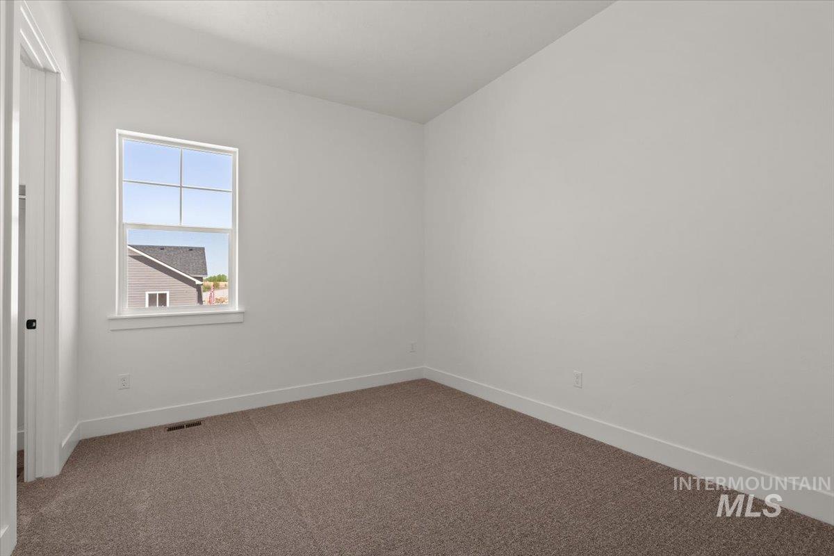 1431 White Cliffs St Property Photo 41