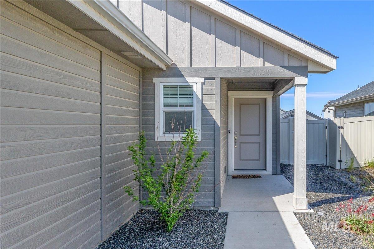 17719 Jackson Ridge Way Property Photo 3