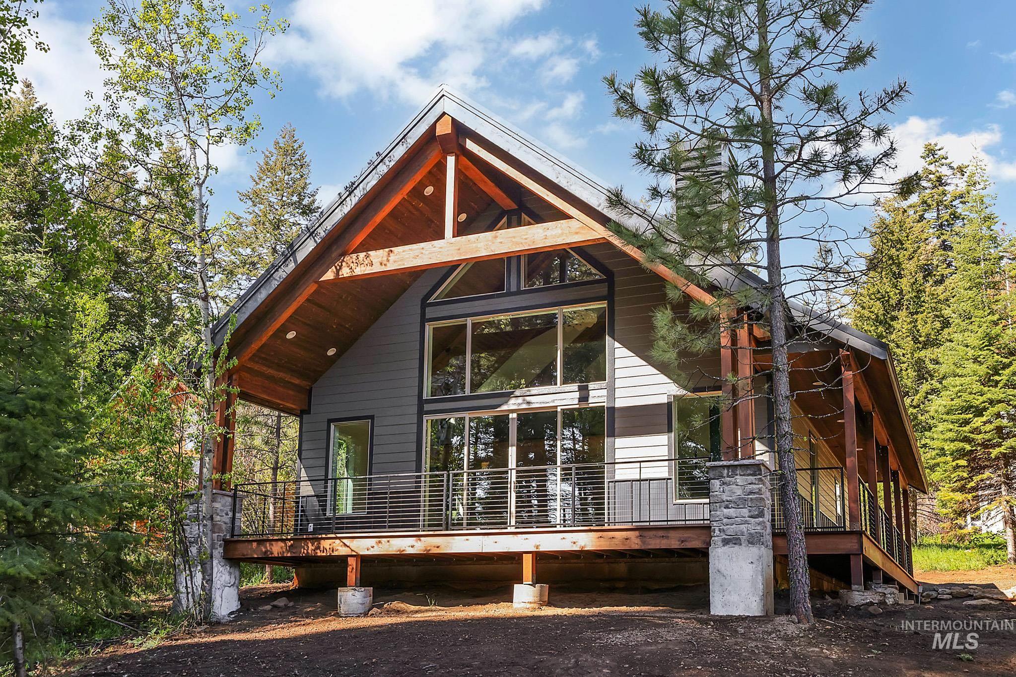 1 Caribou Parkway Property Photo 1