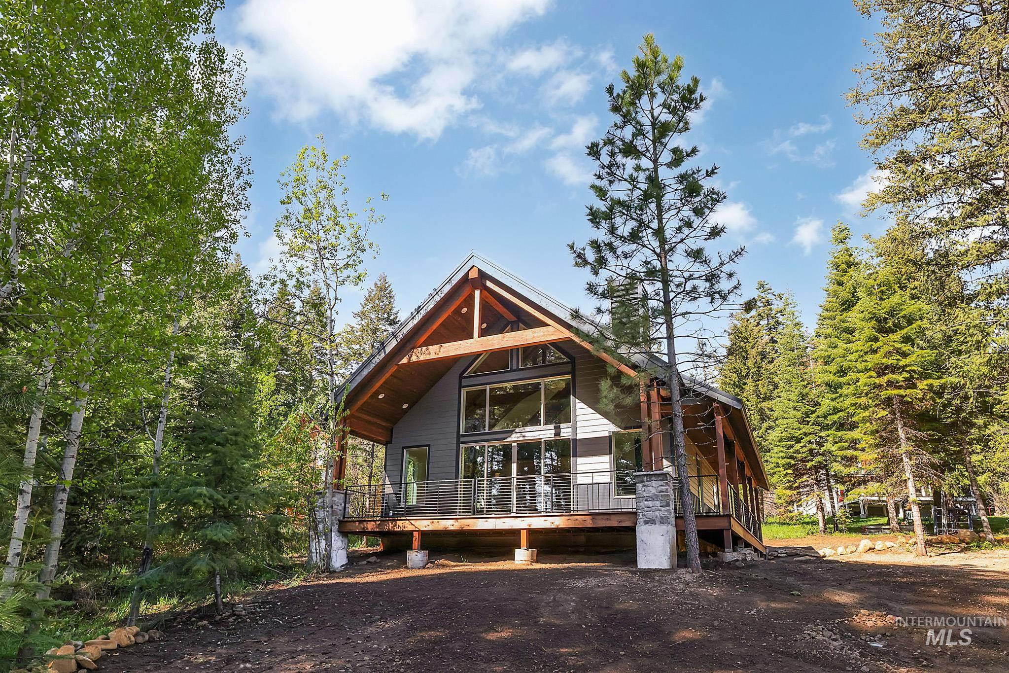 1 Caribou Parkway Property Photo 2