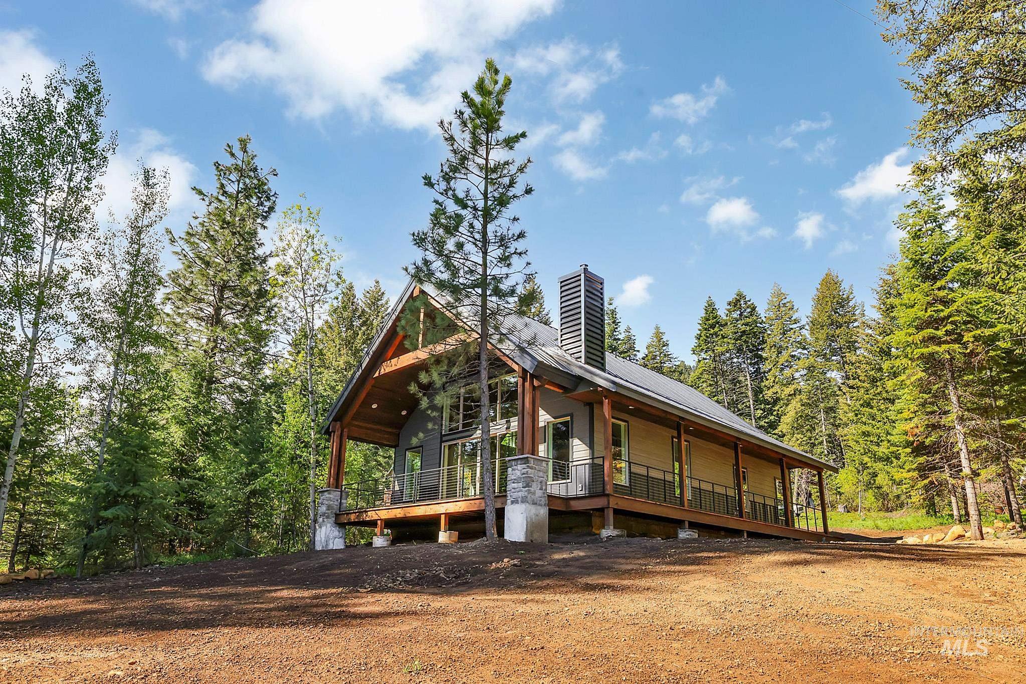 1 Caribou Parkway Property Photo 3