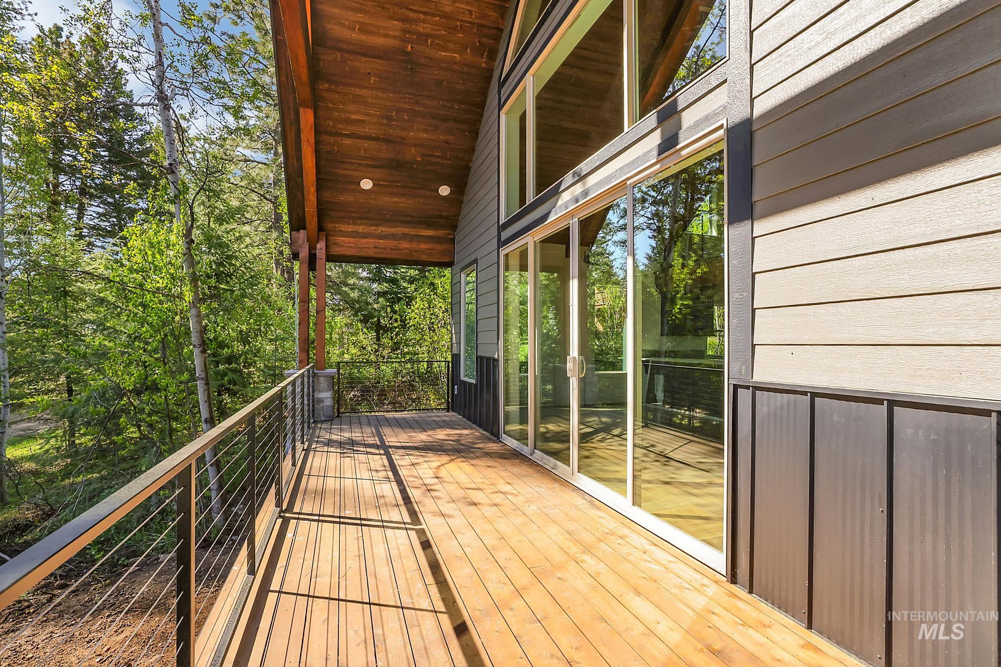 1 Caribou Parkway Property Photo 8