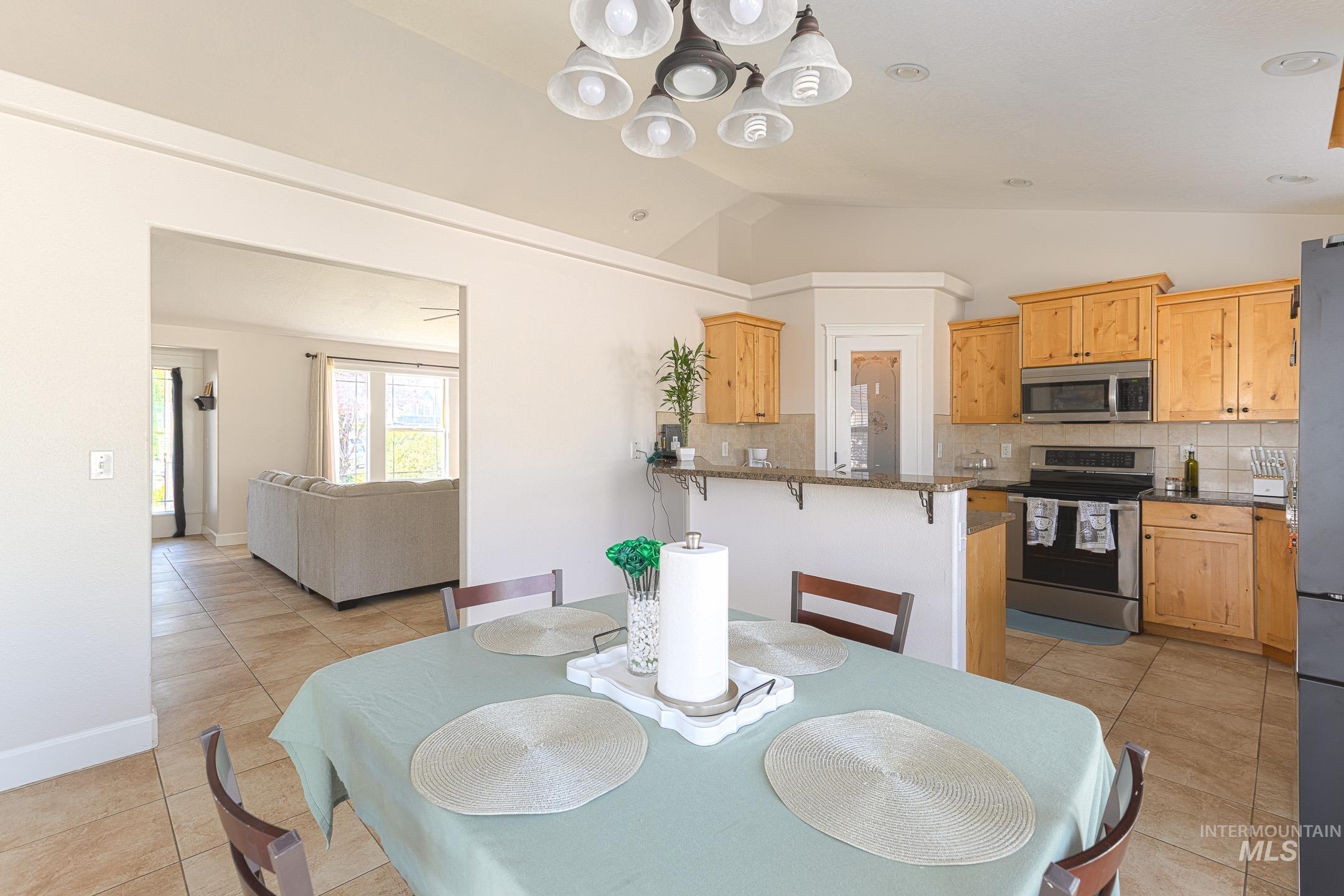 14374 N Acapulco Property Photo 9
