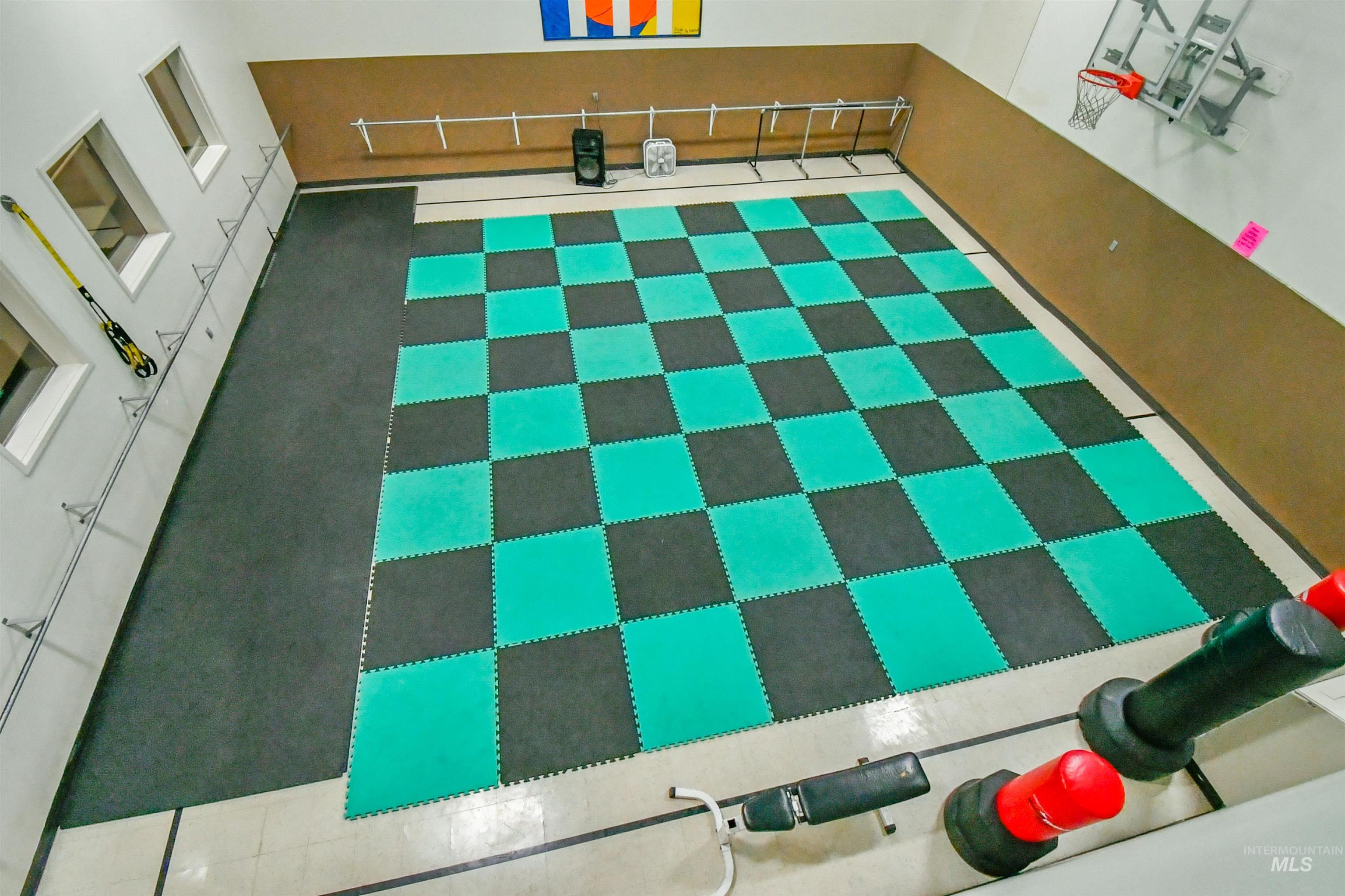 1607 Davis Ave Property Photo 24