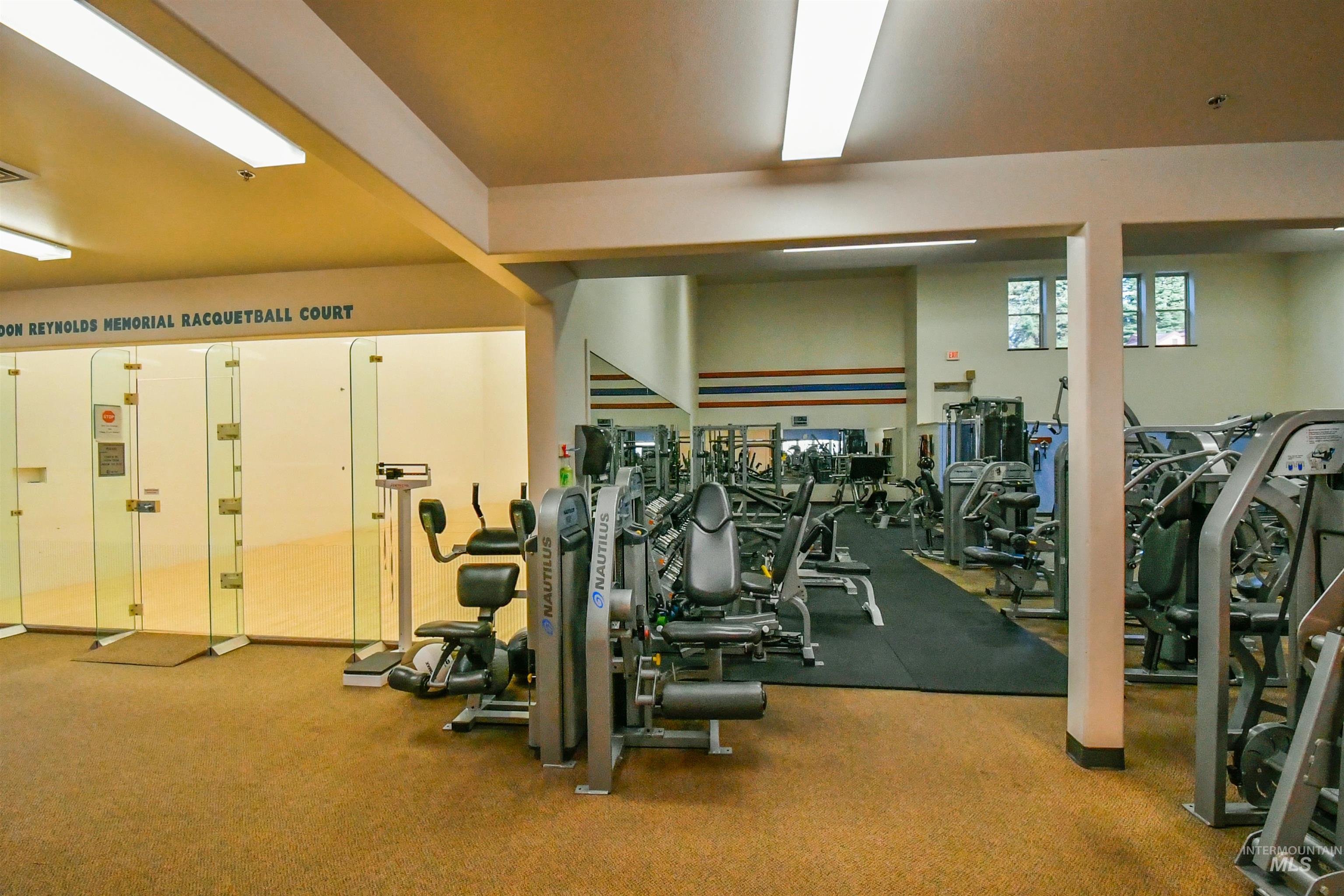 1607 Davis Ave Property Photo 25