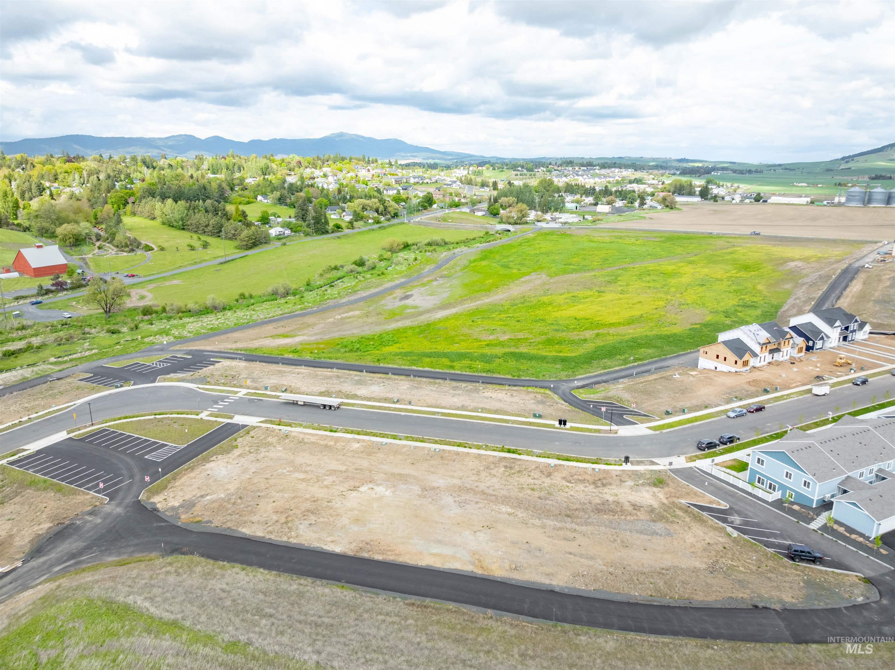 Tbd Edington (block 2, Lots 7-11) Property Photo 12