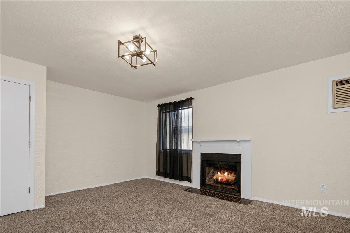 7062 W Colehaven Ln Property Photo 4