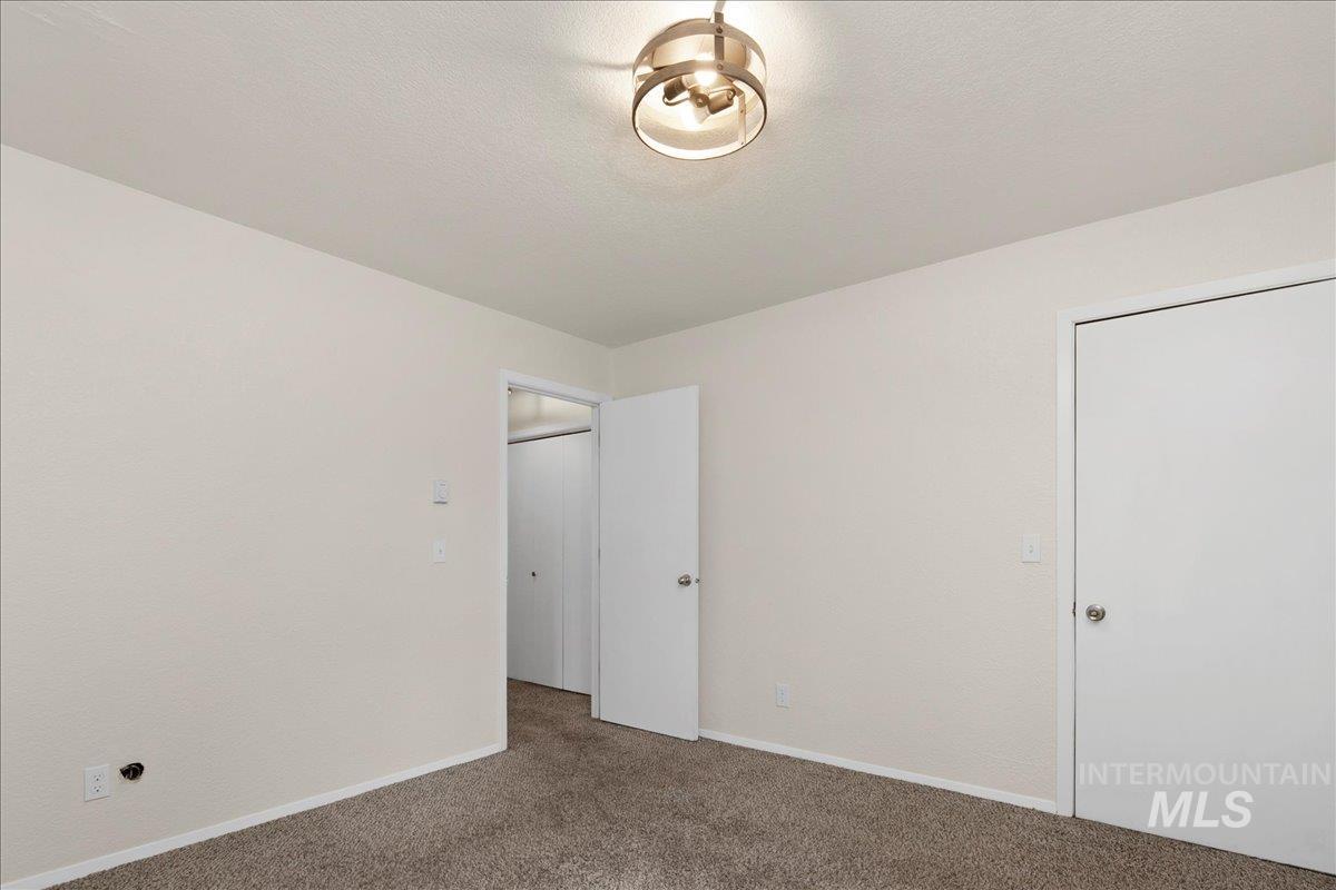 7062 W Colehaven Ln Property Photo 13