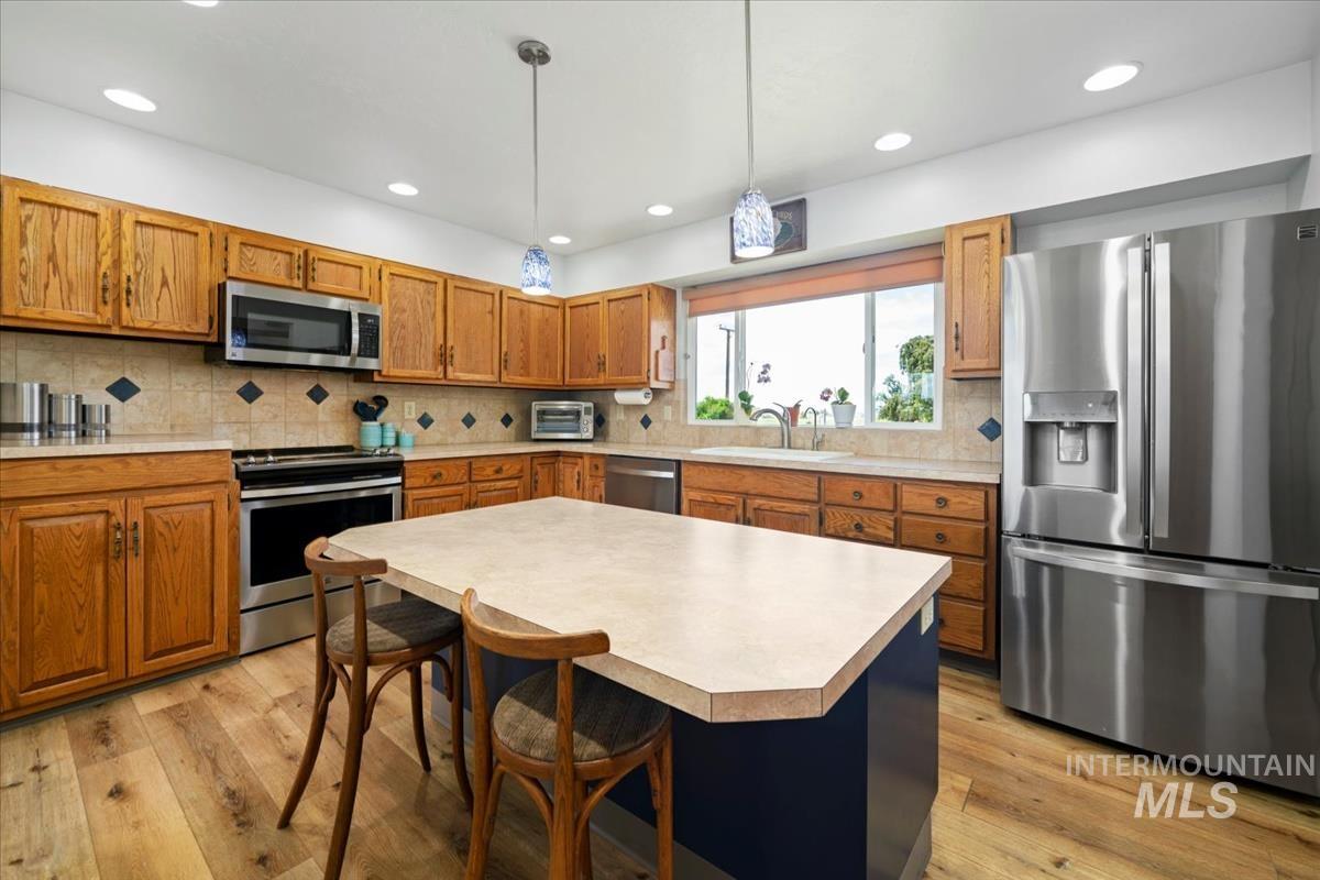 33738 Apple Valley Rd Property Photo 18