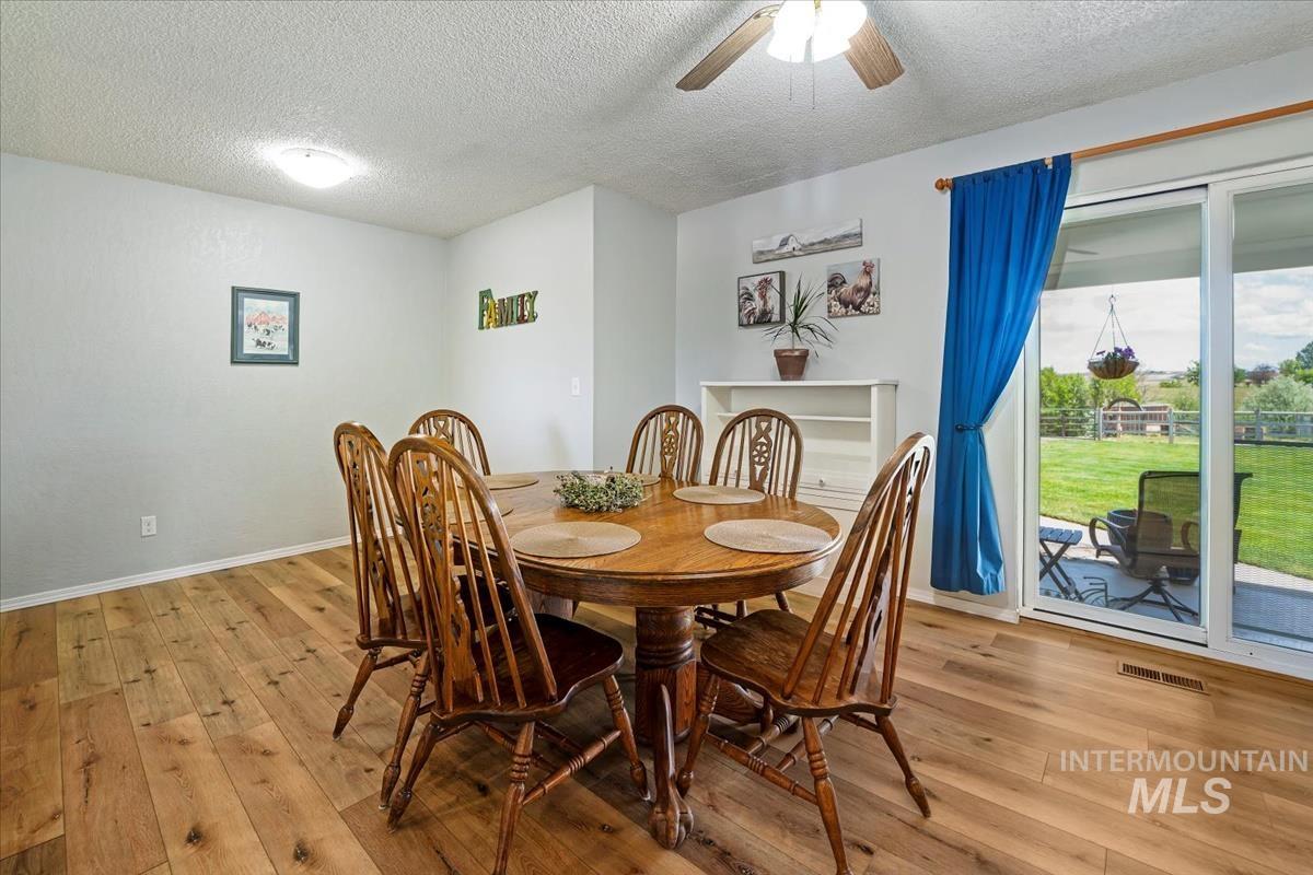 33738 Apple Valley Rd Property Photo 21