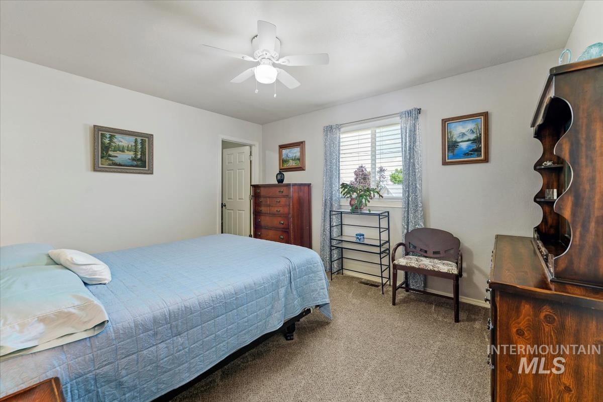 33738 Apple Valley Rd Property Photo 24