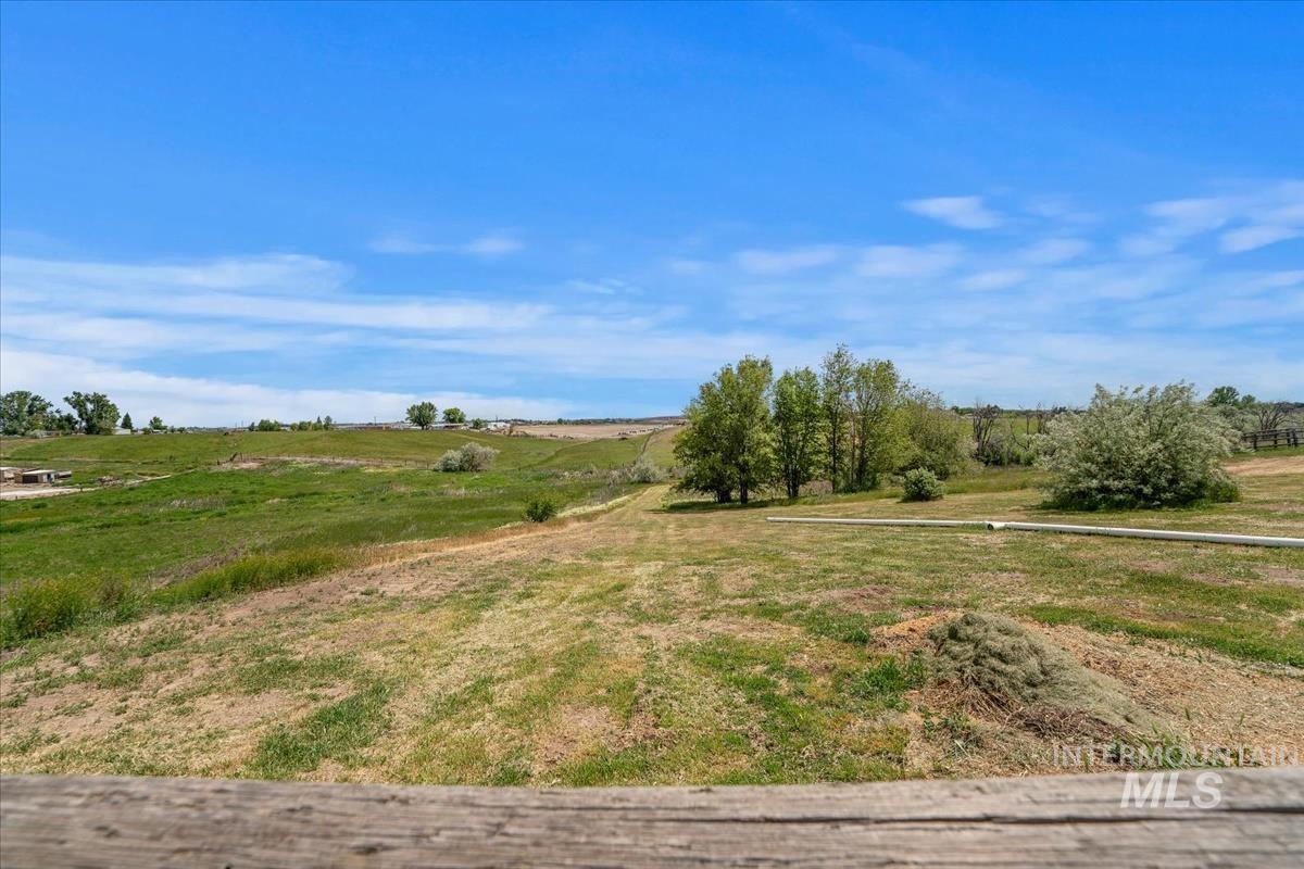 33738 Apple Valley Rd Property Photo 42
