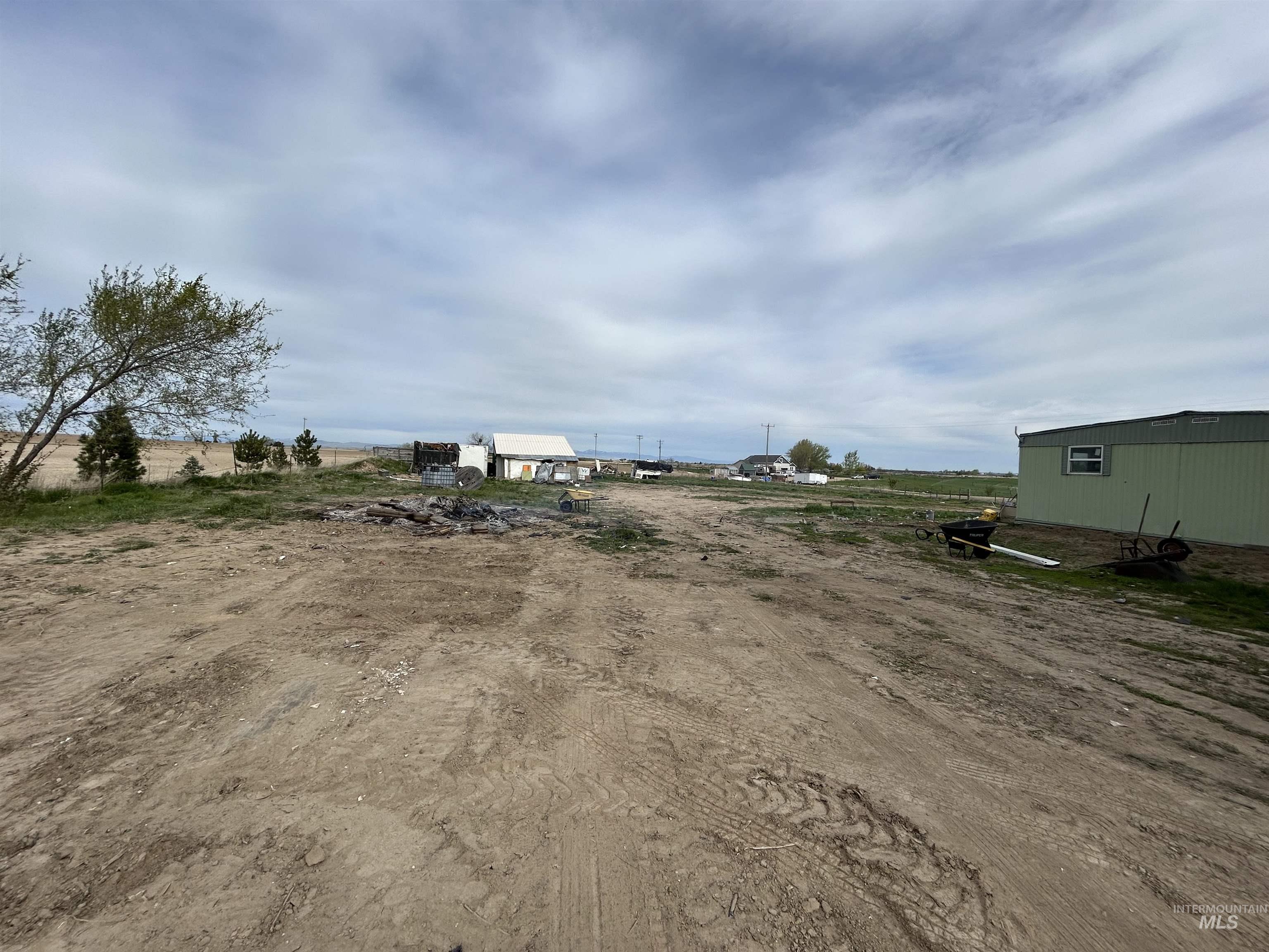 28510 Harvey Rd Property Photo 3