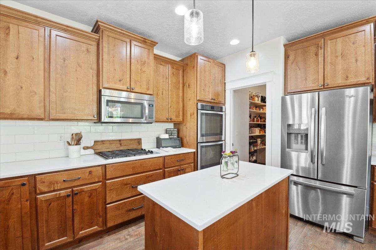 1041 White Horse Ridge Dr. Property Photo 8