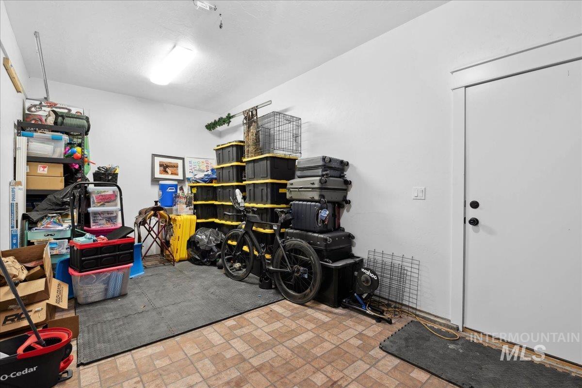 1041 White Horse Ridge Dr. Property Photo 22