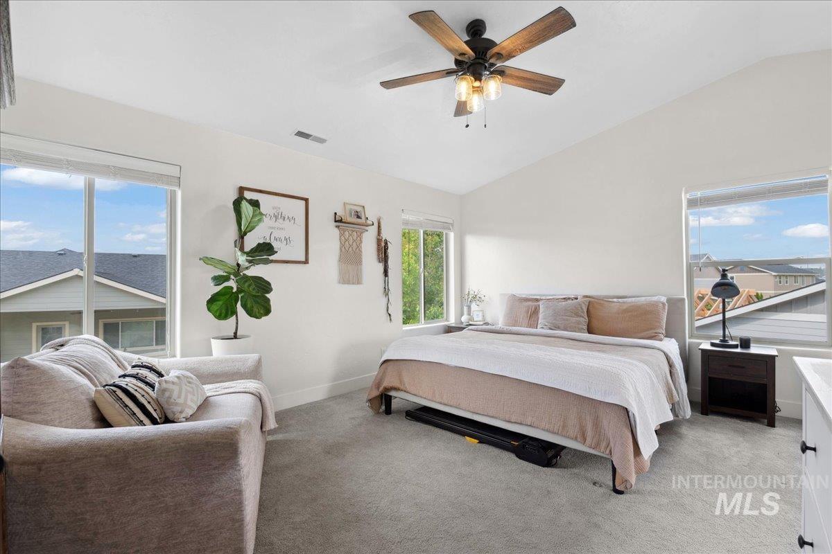 1041 White Horse Ridge Dr. Property Photo 31